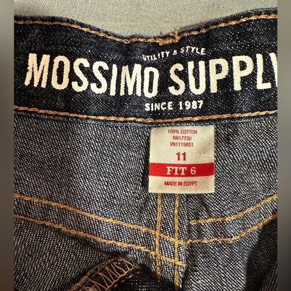 Women's Denim Shorts - Picture 4 of 4